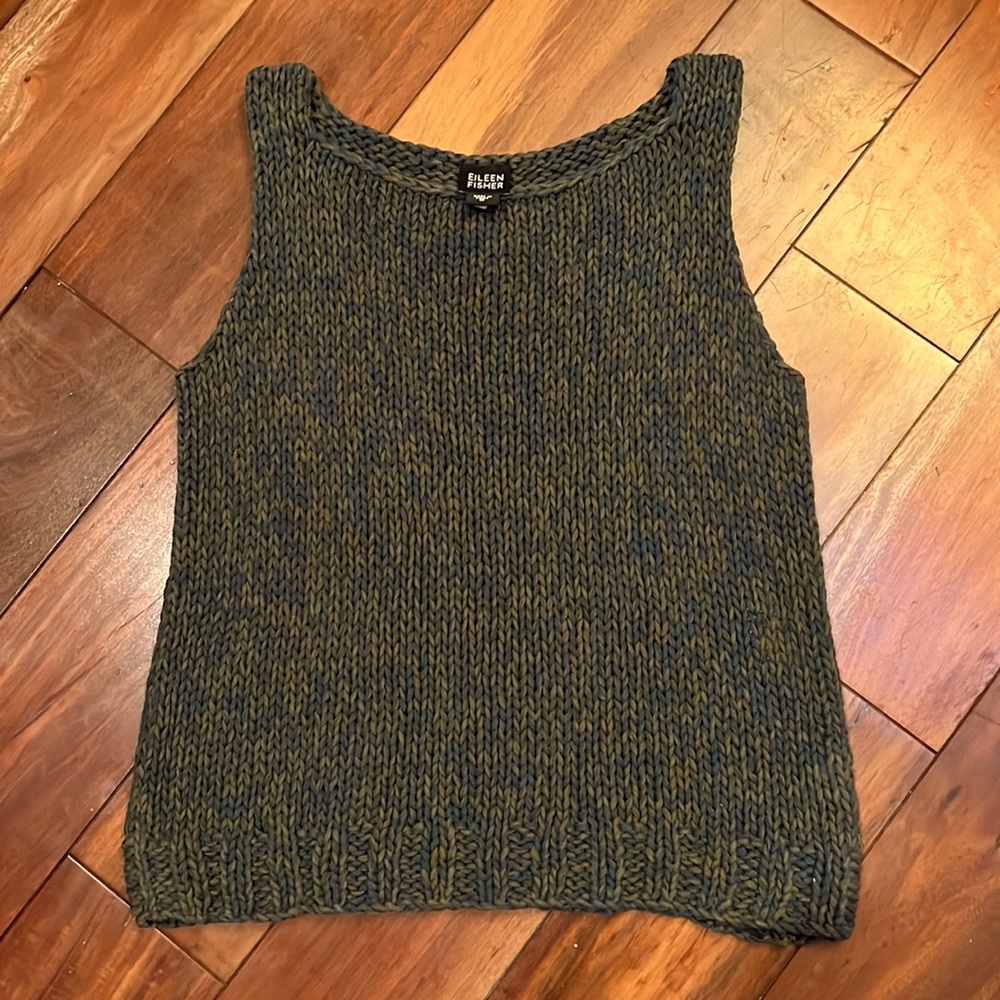 EILEEN FISHER crop tops